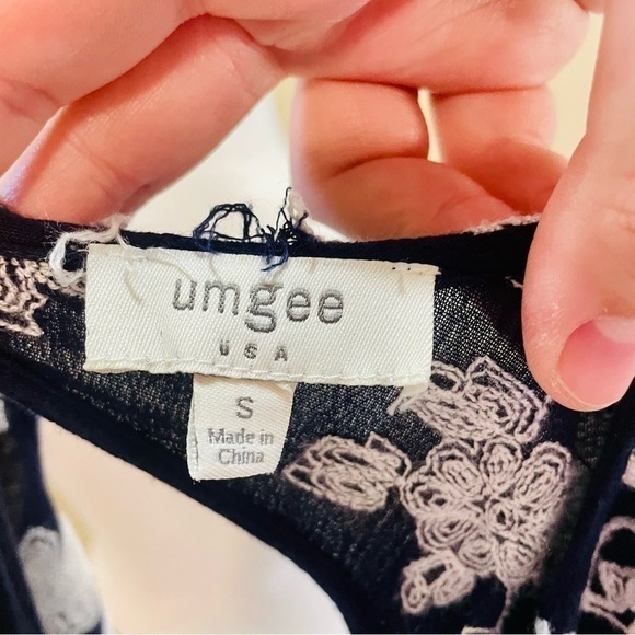 Umgee Blue And White Floral Embroidered Swing Dress Small - Picture 5 of 7